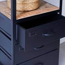 Ouverture à droite ou à gauche au choix lors du montage. Colonne En Metal 170 Cm Rangements Pour La Salle De Bain Tikamoon