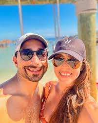 Victoria Renner's Instagram, Twitter & Facebook