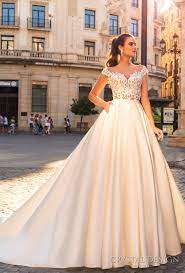 Beautiful Wedding Dresses From The 2017 Crystal Design Collection Sevilla Bridal Campaign Wedding Inspirasi Beautiful Wedding Dresses Wedding Dress Guide Sweetheart Wedding Dress