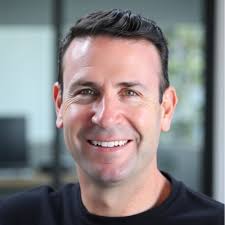 Obviously Steven Adams and I were deep in solving the world's problems ;)  Any ideas which problem we were solving Steve? A picture tells a thousand  words ;)