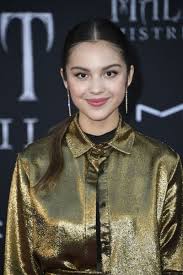 Tiktok, любовный треугольник и уроки тейлор свифт. Olivia Rodrigo Style Clothes Outfits And Fashion Page 5 Of 6 Celebmafia