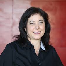 Tina Mott's Instagram, Twitter & Facebook