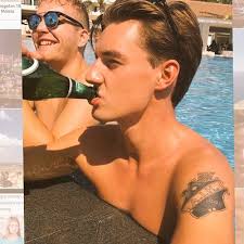 Filip Leander (@FilipLeander)