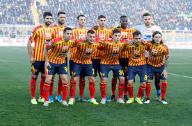 Il punto d'incontro della tifoseria giallorossa. Verona Lecce I Convocati Niente Saponara Solite Assenze Calcio Lecce