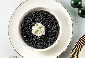 Maybe you would like to learn more about one of these? Risotto Al Nero Di Seppia Con Il Suo Crudo Origano E Basilico Casa Di Vita