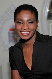 Adina Porter Set To Save Lives On Grey S Beautiful Smile Women Greys Anatomy Black Actors