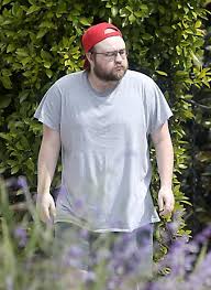 Angus T. Jones, kid from 'Two and a Half Men,' unrecognizable in rare adult  sighting