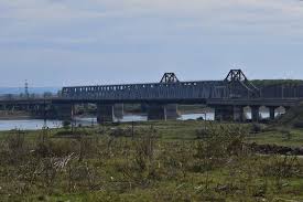 Up to 90 days of daily highs, lows, and precipitation chances. Neue Donaubrucke Bei Fetesti Im Hintergrund Kann Man Auch Die Alte Donaubrucke Sehen Bahnbilder De