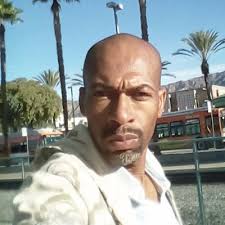 Leon Goss's Instagram, Twitter & Facebook