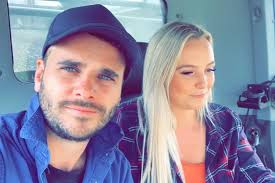 FWAW's Hayley clears up Farmer Matt dating rumours