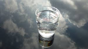 When too much water is ingested within a short period of time, such as an hour or two, the result can be fatal, as in the following tragic event reported in the news in 2007. 14 Signs You Re Not Drinking Enough Water