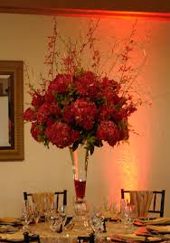 Çiçekçi, hediyelik eşya dükkanı ve etkinlik hizmeti. Red Roses Hydrangeas Orchids Tfm Cp751 Red Wedding Flowers Centerpieces Wedding Centerpieces Flower Centerpieces Wedding