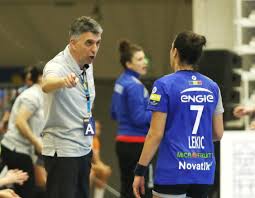 Cote la pariuri si pronosticuri pariuri. Csm BucureÈ™ti Pierde Tot Cu Gyor Dar Antrenorul Djukic E In FormÄƒ È™i La Finalul Meciului Din PolivalentÄƒ Vreau SÄƒ Felicit Fetele Pentru Mine Sunt Semne Bune