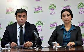 Necdet özel' e hakaret ettiği iddiasıyla yargılanan hdp eş genel başkanı selahattin demirtaş için beraat kararı verildi. Son Dakika Selahattin Demirtas Ve Yuksekdag Beraat Etti Son Dakika Haberler