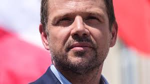 Nowa partia hołowni i trzaskowskiego pokonałaby pis 30,9 proc. Rafal Trzaskowski Rzad Chce Dzielic Polakow Na Lepiej I Gorzej Zarabiajacych Wladza Oderwana Od Rzeczywistosci Polityka Wiadomosci Gazeta Pl