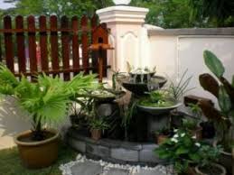 Berikut gambar halaman rumah yang bisa anda gunakan untuk mendesain halaman rumah agar tampil menarik dan nyaman: 7 Idea Membuat Taman Mini Berkonsepkan Air Di Halaman Rumah Nurraysa