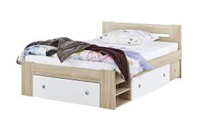 Schauen sie sich jetzt ein bett angebot im prospekt ohh… aktuell gibt es in 39 angebote in 25 prospekten für bett. Bettgestell Mit Nachtkommoden Sutton 140 Cm Hoffner
