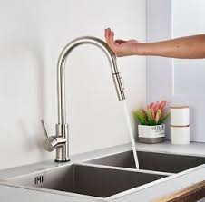 Verbindet man die altgediente technik eines wasserhahns mit den finessen moderner elektronik, kommt der wasserhahn „shark dabei heraus, den der designer simone micheli für die italienische firma st rubinetterie entworfen hat. Sensor Wasserhahn Silber Kuchen Armatur Einhebelmischer Automatik Touch Brause Ebay