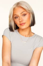 Martina Downs's Instagram, Twitter & Facebook