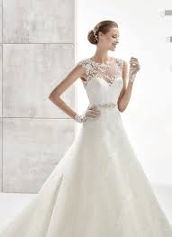 Herzlich willkommen im brautkleider atelier. Brautkleider Hochzeitskleider Von Adornia Brautmode