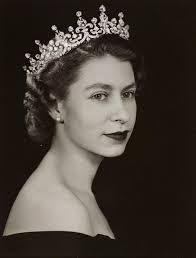 Le premier portrait officiel d'Elizabeth II en 1952