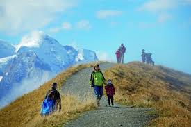 In der schweiz muss sich niemand für das eine oder das andere entscheiden. Die Aussensicht Auf Den Schweizer Tourismus Die Volkswirtschaft Plattform Fur Wirtschaftspolitik