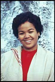 The Mountaineer Bachendri Pal The First Indian Woman To Climb Mount Everest Bachendri Pal Indian Women Women