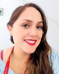 Carolina Cancino's Instagram, Twitter & Facebook