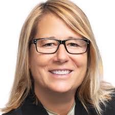 Hilary Preston's Instagram, Twitter & Facebook