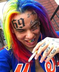 1 268 Curtidas 7 Comentarios Stoopid Is Out Now 6ix9inefan No Instagram You Stoopid Tr3yway Ki Tatuagem No Rosto Tatuagens Horriveis Rosto