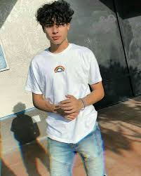 Pin De Jeanie Budiman Em Boys Meninos Brancos Bonitos Adolescentes Bonitas Cabelos Cacheados De Meninos