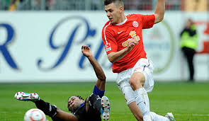 Real madrids ungarske angriber adam szalai har skrevet under på en lejekontrakt med tyske mainz adam szalai har endnu ikke fået sin førsteholdsdebut for real madrid efter små to år i klubben og. Mainzer Spieler Weckt Begehrlichkeiten
