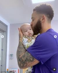Little azaylia, who turned eight months old this week, has spent most of her young life in and out of hospital battling a rare form of leukaemia. Freedomroo Ashley Cain Says It S Been Mentally Challenging Amid Daughter Azaylia S Leukaemia Return Australiannewsreview