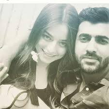 Ayça ayşin turan, 25 ekim 1992 tarihinde i̇stanbul'da dünyaya gelmiştir. La Lola On Twitter Ayca And Her Ex Boyfriend Fue Une Pareja Bonita Aycaaysinturan Theprotector