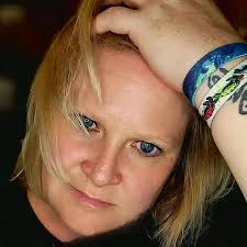 Lauren Dull🫧 (@laurendull3) është LIVE