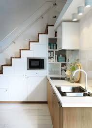 Comment Optimiser L Espace Sous L Escalier Meuble Cuisine Idee Rangement Cuisine Rangement Cuisine