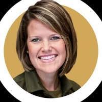 Kris Rowan's Instagram, Twitter & Facebook