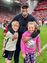 I'm in love with him and I feel fine 😍