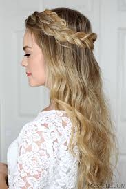 Make sure you're only using a very small section of the hair. Dutch Halo Braid Missy Sue