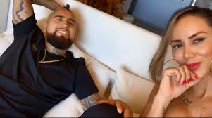 Walter montillo y joaquín larrivey. Vidal Disfruta De Sus Vacaciones En El Caribe Junto A Su Novia