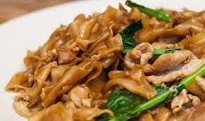 Resep Spesial Dan Cara Memasak Kwetiau Goreng Ayam Yang Enak Dan Lezat Resep Mie Lauk Makan Malam Resep