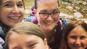 Fundraiser for Amber Muhlnickel by Amanda Pelletier : Help Amber Muhlnickel  and her kids keep their Home