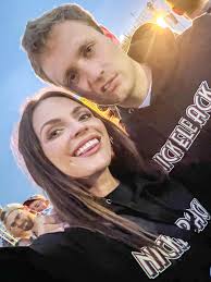 Danielle Ruhl (@dnellruhl) • Instagram photos and videos