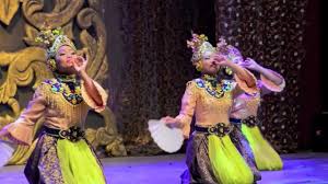 Terutama, jika ada anggota keraton yang melangsungkan pernikahan tradisi jawa. Sejarah Tarian Gamelan Yang Korang Tak Tahu Peristiwa Dunia Mitos Sejarah Peristiwa Forum Cari Infonet