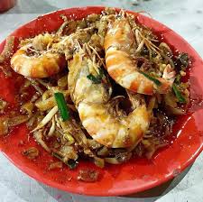 What may seem to be quite a straightforward stir fried noodle dish is actually a bit of an art that's been perfected by malaysian street hawkers, and it's taken me this long to share the recipe because i. 11 Famous Best Char Kuey Teow In Penang 2020 With Wok Hei Day Night