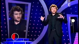 On n'demande qu'à en rire est une émission de divertissement présentée par laurent ruquier et diffusée depuis le 6 septembre 20101 sur france 2 à 17 h 55 du lundi au vendredi lors de la première saison et du lundi au samedi depuis la deuxième. L Emission De France 2 On N Demande Qu A En Rire Revient Sur Internet Le Parisien