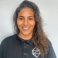 Jennifer Valle's Instagram, Twitter & Facebook