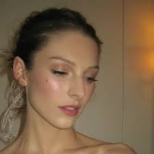 Dawn Biddulph (@DawnBiddulph)