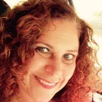 Kelly Wachs's Instagram, Twitter & Facebook