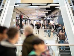 Auf der friedrichstraße 229 kann man zu tipico üblichen bedingungen, wetten auf sportereignisse platzieren. Stadtgalerie Velbert Die Innenstadt Aufwerten Stores Shops
